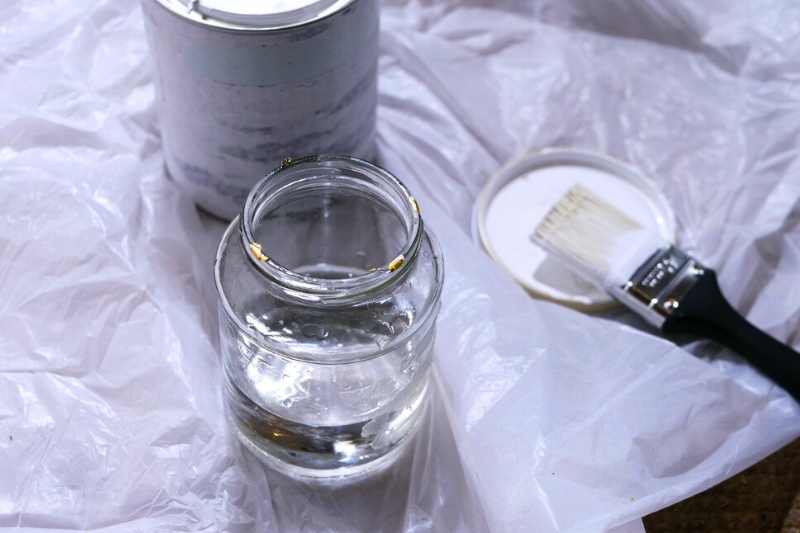 solvent for paint brush cleaning