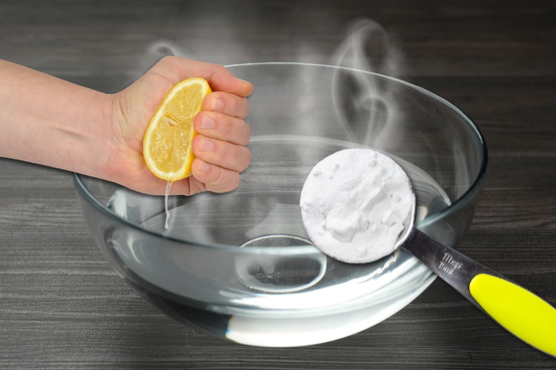 lemon juice and bicarbonate of soda in warm water
