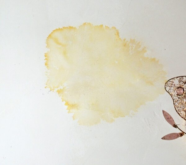 yellow stain on ceiling