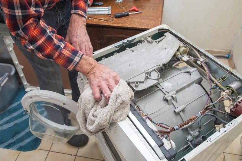 Repairing a washing machine