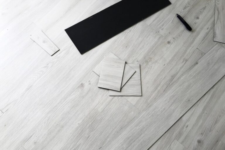 How to Get Scratches Out of Laminate Flooring