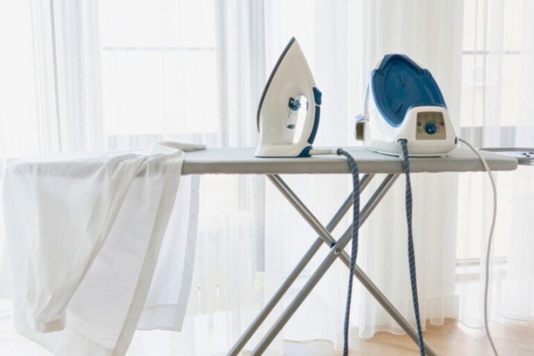 Steam Iron vs Steam Generator Iron What’s the Difference?