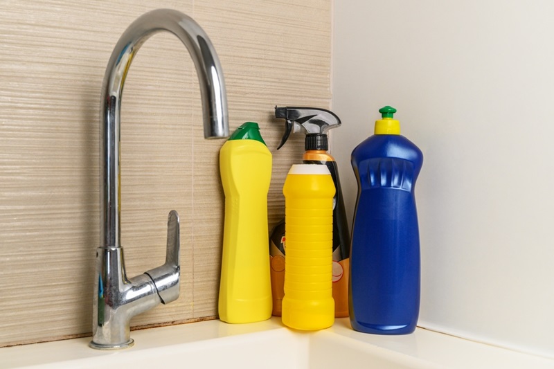 Chemical cleaning products